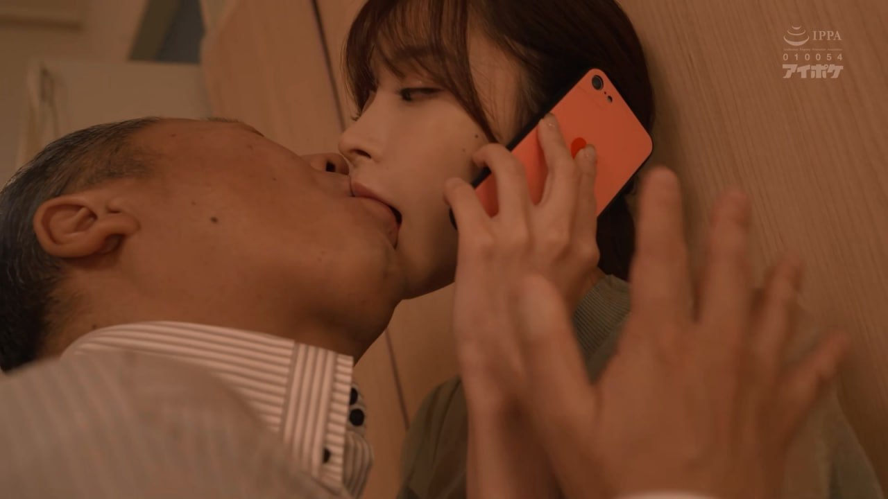 操翻妈妈的朋友